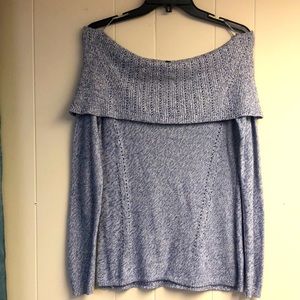 White House Black Market Fine, lightweight sweater, size M long sleeves